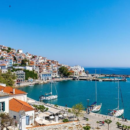 Regina Hotel Skopelos Town Exterior photo